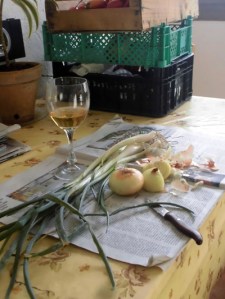 albillo,cebollas,cuchillo